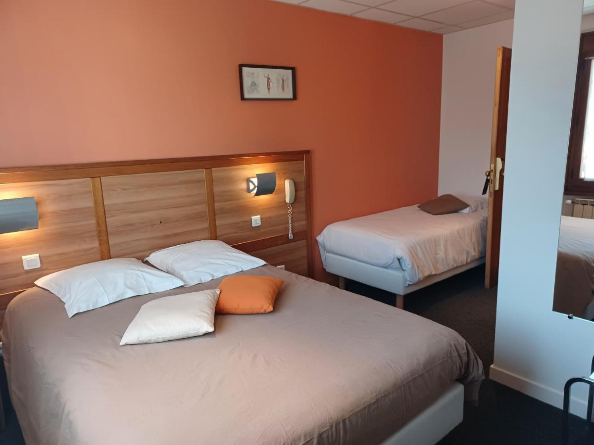 Logis - Hotel Restaurant Bellevue Annecy Bagian luar foto