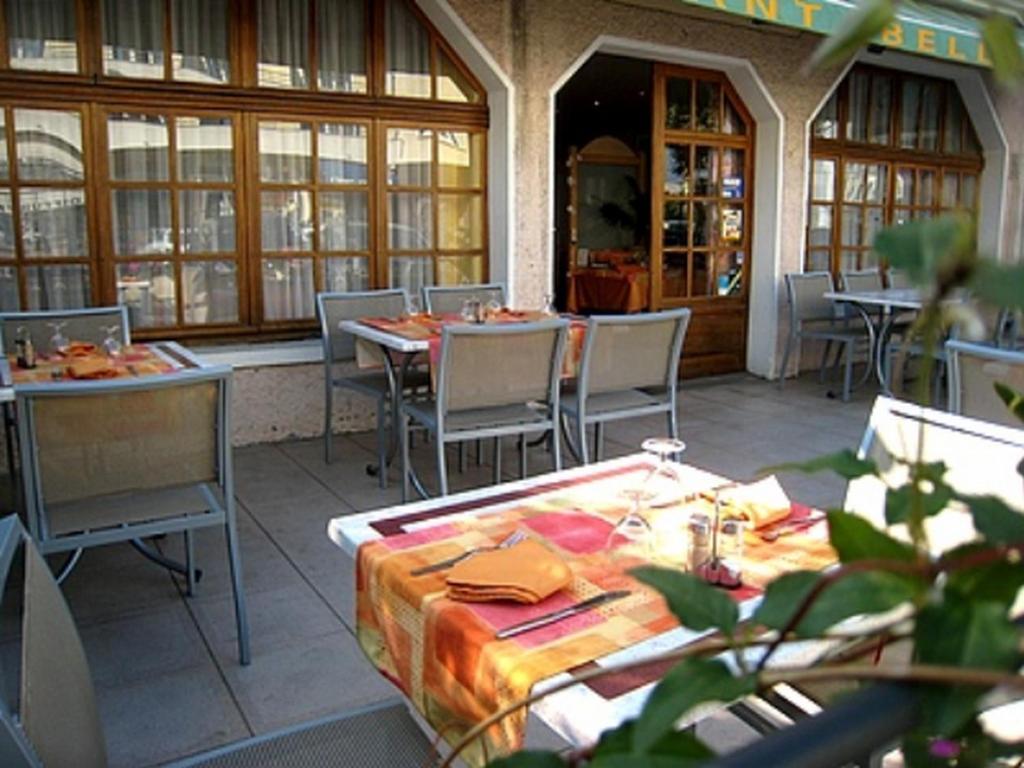 Logis - Hotel Restaurant Bellevue Annecy Bagian luar foto